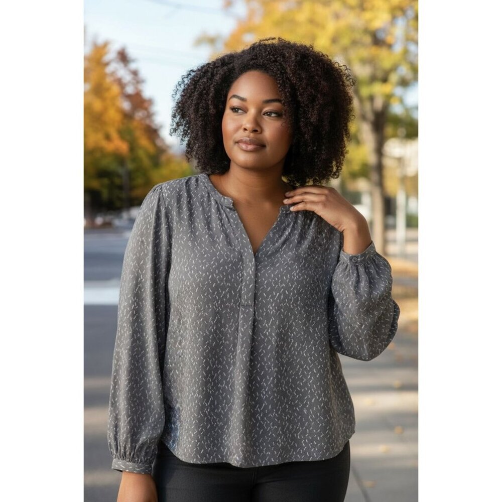 Tahari Women’s Blouse Long Sleeve multicolor Y Neck Size 3X